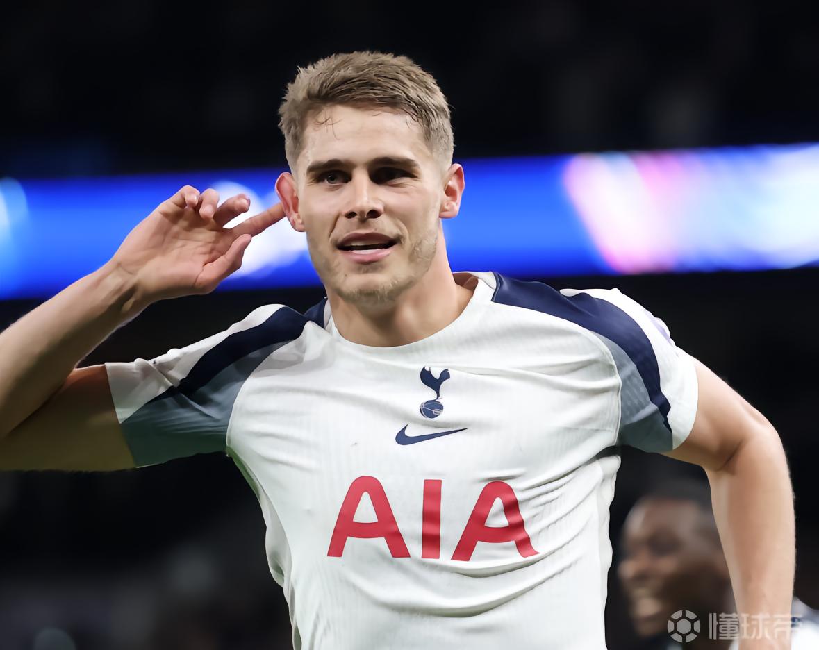 每体：热刺不愿出售范德芬，德泽尔比视球员为下赛季主力之一